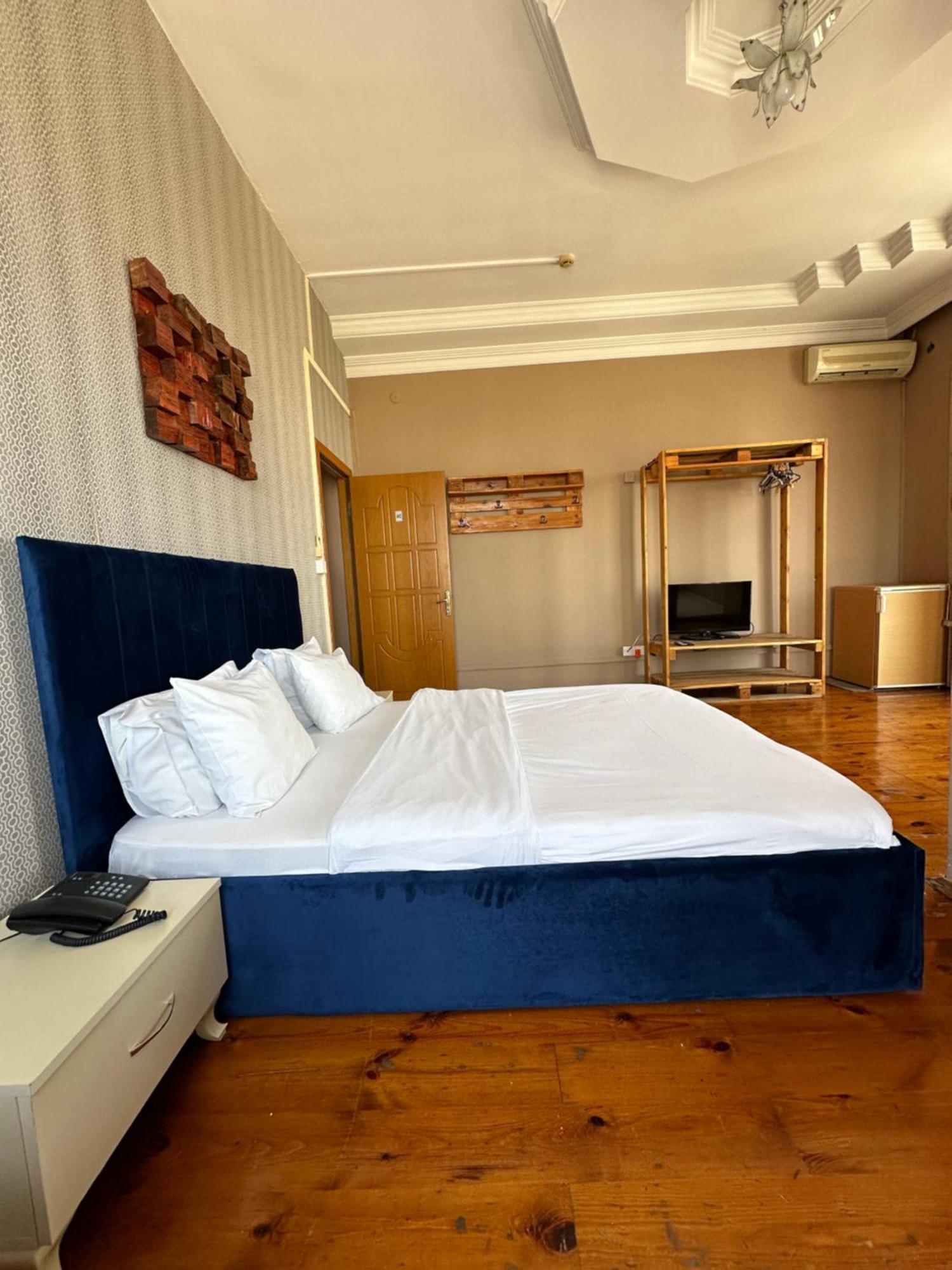 Red Roof Seaview Hotel Baku Bagian luar foto