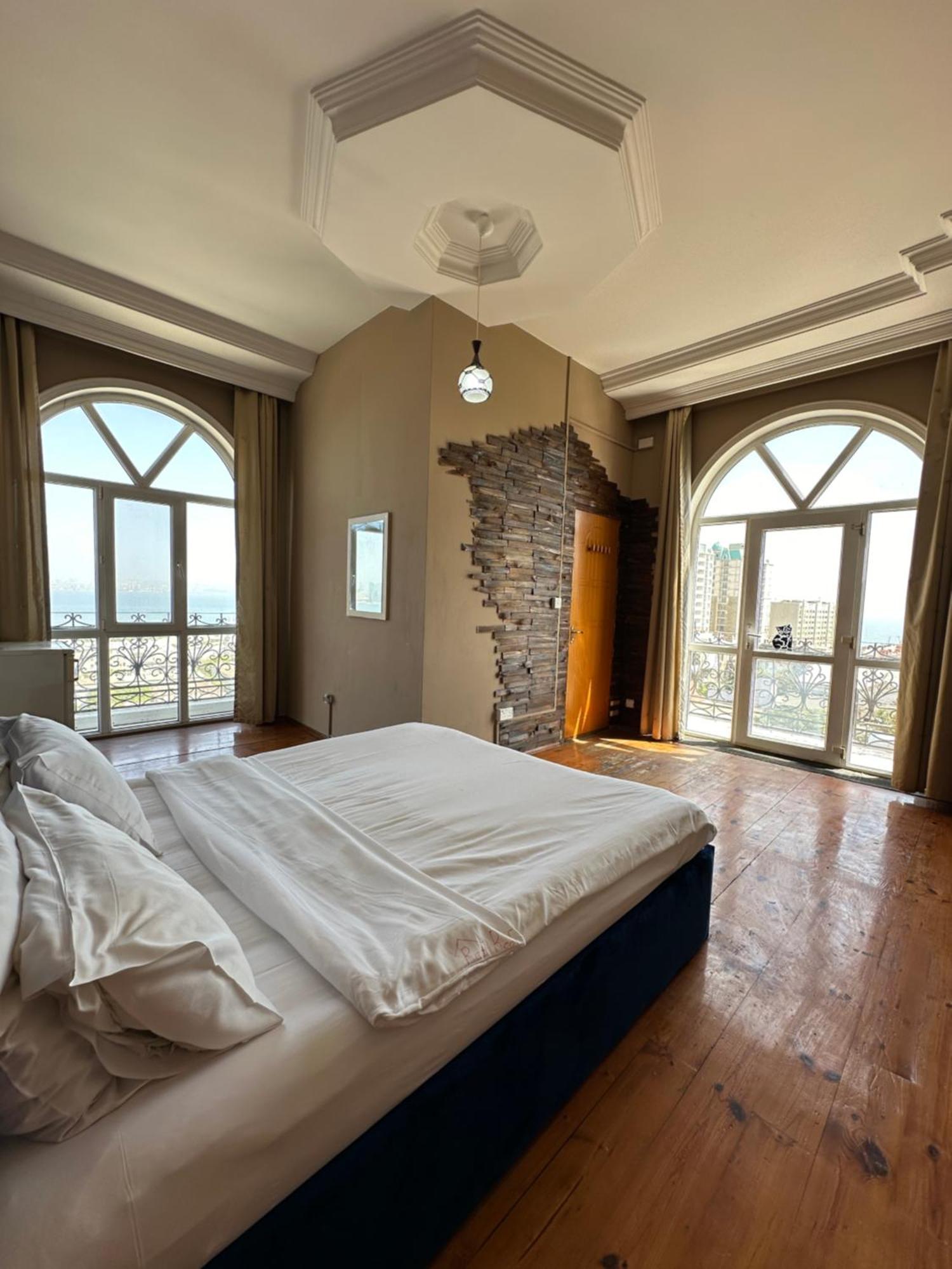Red Roof Seaview Hotel Baku Bagian luar foto
