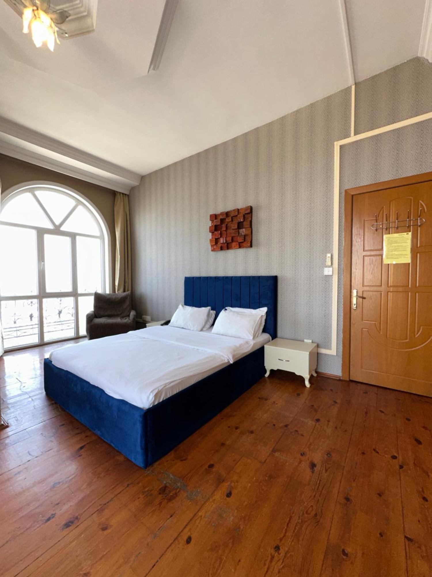 Red Roof Seaview Hotel Baku Bagian luar foto